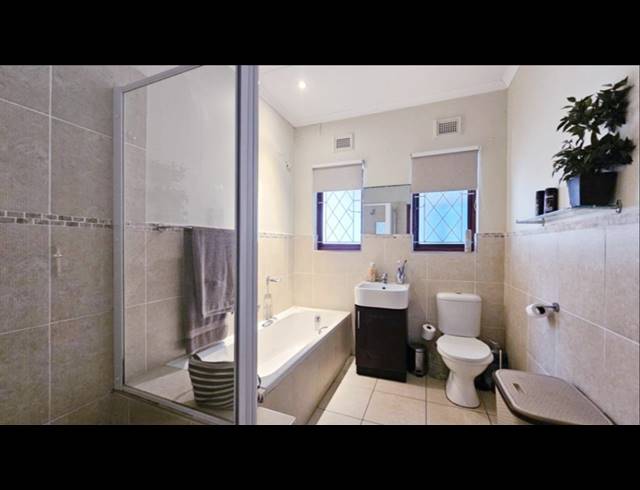 4 BEDROOM FREESTANDING FOR SALE IN SCOTTBURGH SOUTH
